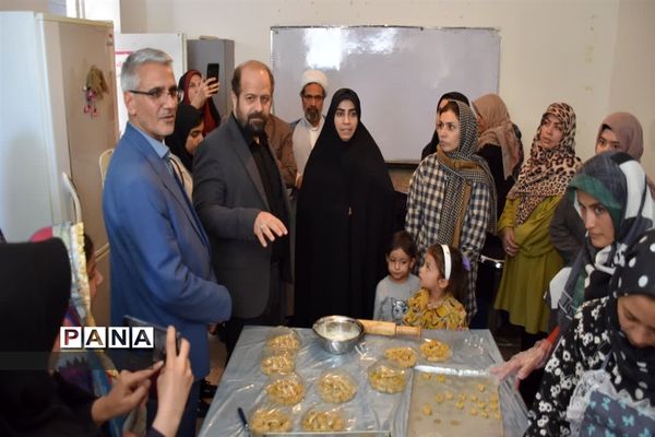 بازدید معاون وزیر و رئیس سازمان نهضت سوادآموزی از مرکز یاددهی نرجس