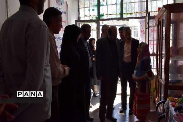 بازدید معاون وزیر و رئیس سازمان نهضت سوادآموزی از مرکز یاددهی نرجس