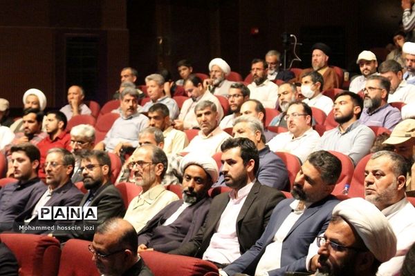 آیین اختتامیه و تجلیل از برگزیدگان اولین جشنواره روایت جهاد در قم