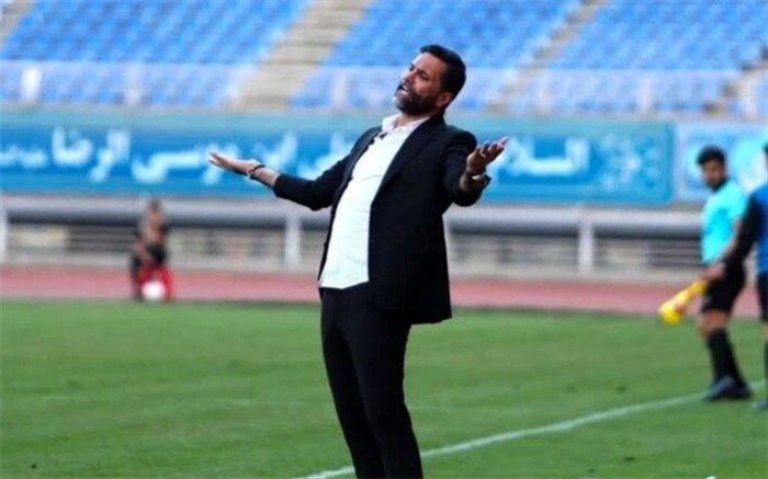 تاوان کوبیدن مشت به گونه عکاس؛ ‌ستاره استقلال ۲۰ میلیون‌ جریمه شد