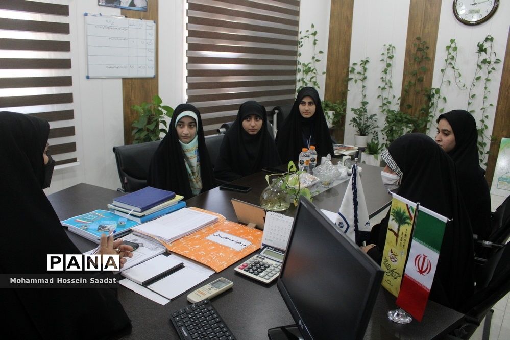 جلسه برنامه‌ریزی طرح دانش‌آموز تراز انقلاب اسلامی در بوشهر