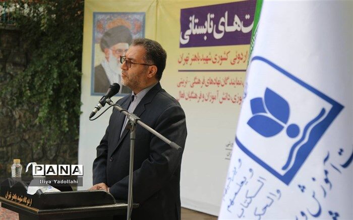 هنر، زبان تاثیرگذار انتقال بسیاری از مفاهیم انقلابی به نسل جوان است