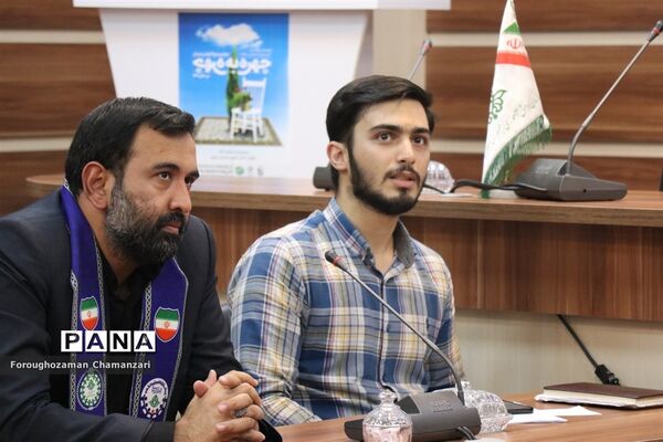 نشست هم‌اندیشی سازمان دانش‌آموزی خراسان‌رضوی با استان فارس