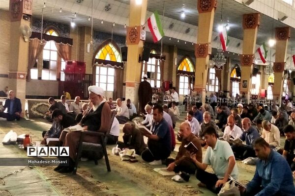 برگزاری دعای عرفه در مصلی امام خمینی(ره) پاکدشت