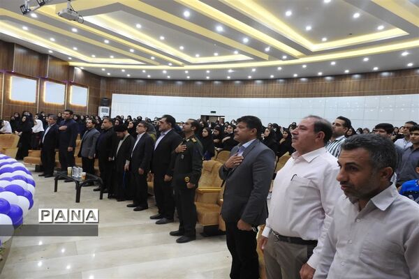 آیین تجلیل از نخبگان جشنواره فرهنگی، هنری امید فردا
