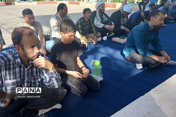 برگزاری مراسم دعای پرفیض عرفه در گلزار شهدای‌ شهرستان‌قرچک