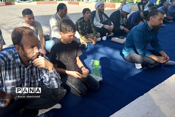 برگزاری مراسم دعای پرفیض عرفه در گلزار شهدای‌ شهرستان‌قرچک