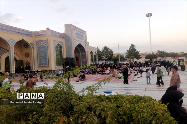 دعای پرفیض عرفه در کاشمر