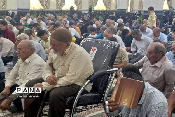 دعای پرفیض عرفه در کاشمر