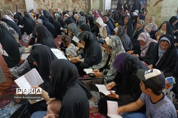 مراسم دعای عرفه در آستان بی‌بی‌زبیده شهرستان قرچک