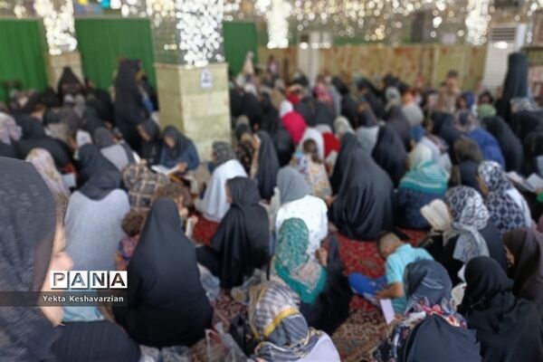 مراسم دعای عرفه در آستان بی‌بی‌زبیده شهرستان قرچک