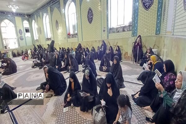 برگزاری مراسم دعای عرفه در شهر اریسمان