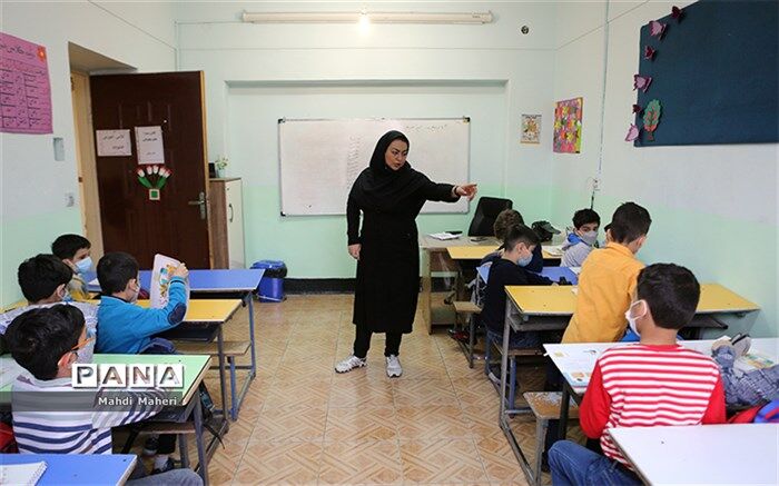 ضرورت استفاده از معلمان حق‌التدریس و آموزشیاران نهضتی برای رفع کمبود نیروی انسانی در آموزش و پرورش