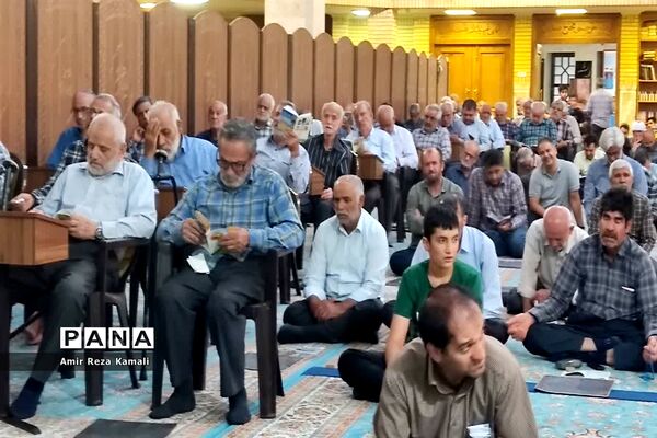 برگزاری دعای عرفه در مسجد امام جواد (ع) اراک