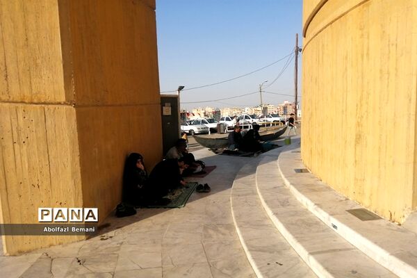 حال و هوای مسجد جمکران و کوه خضر نبی در روز عرفه