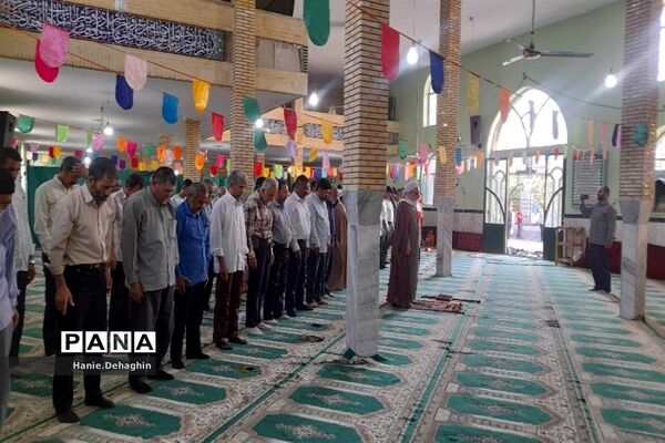 نماز عید قربان در شریف‌آباد