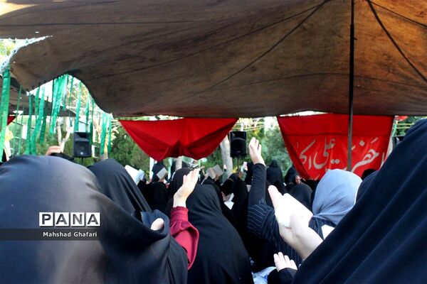 مراسم دعای عرفه در گلزار مطهر شهدای اراک