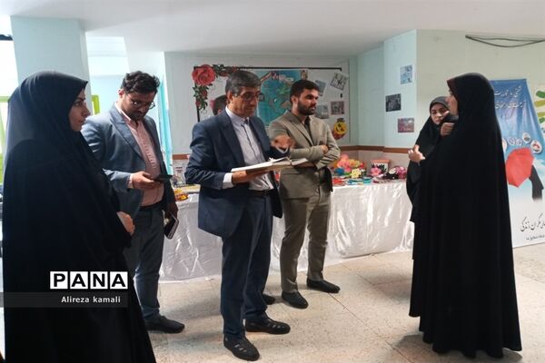 بازدید مسئولان حوزه  آموزش ابتدایی وزارت آموزش و پرورش از دبستان شقایق‌ها صفادشت
