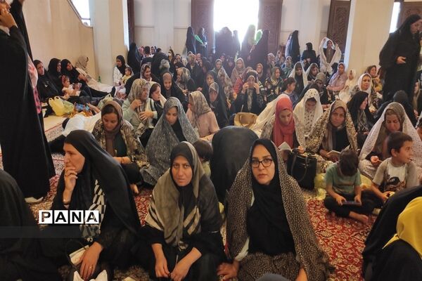 مراسم دعای پرفیض عرفه در حرم مطهر حضرت شاهچراغ (ع)