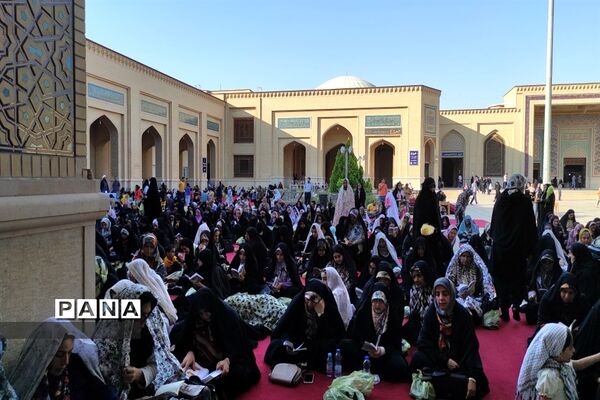 مراسم دعای پرفیض عرفه در حرم مطهر حضرت شاهچراغ (ع)