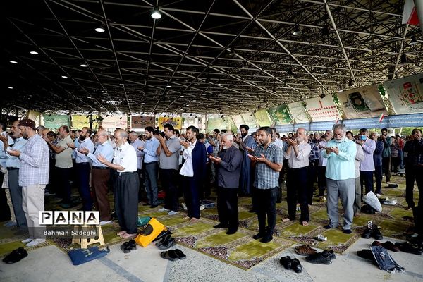 اقامه نماز عید سعید قربان در دانشگاه تهران