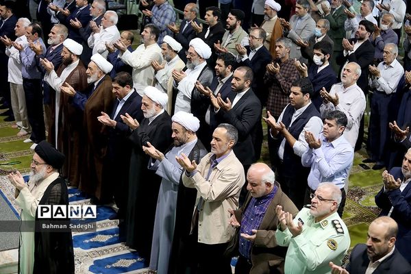 اقامه نماز عید سعید قربان در دانشگاه تهران