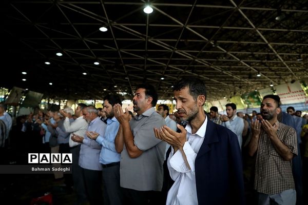 اقامه نماز عید سعید قربان در دانشگاه تهران