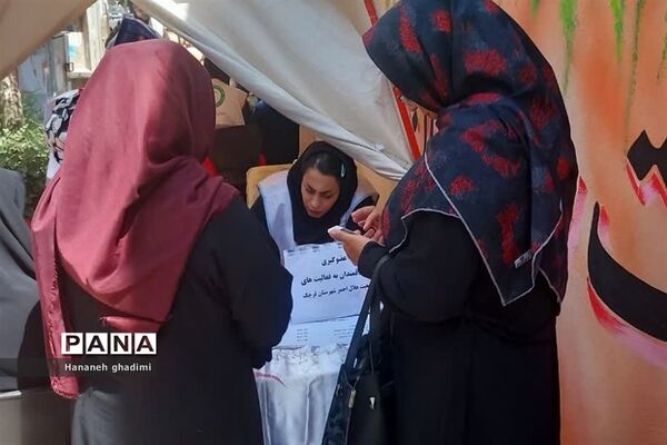 برپایی ایستگاه‌سلامت توسط جمعیت هلال‌احمر قرچک در روستای ولی‌آباد