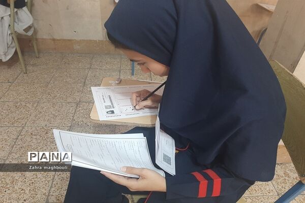 برگزاری آزمون ورودی  مدارس نمونه‌دولتی  در مدرسه یادگار امام ملارد