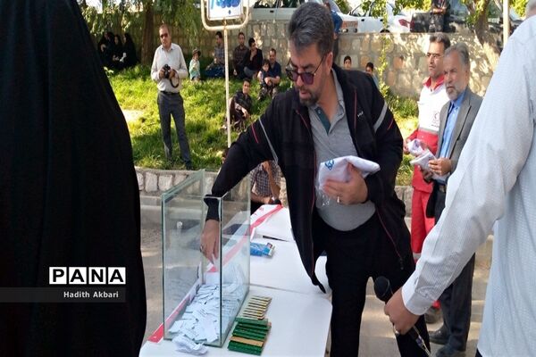برگزاری همایش بزرگ پیاده‌روی خانوادگی در شهرستان بن