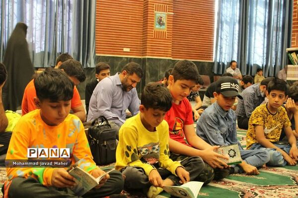 مراسم دعای ندبه در  یادمان شهدای گمنام بوستان حضرت ولیعصر(عج) شهرستان قدس