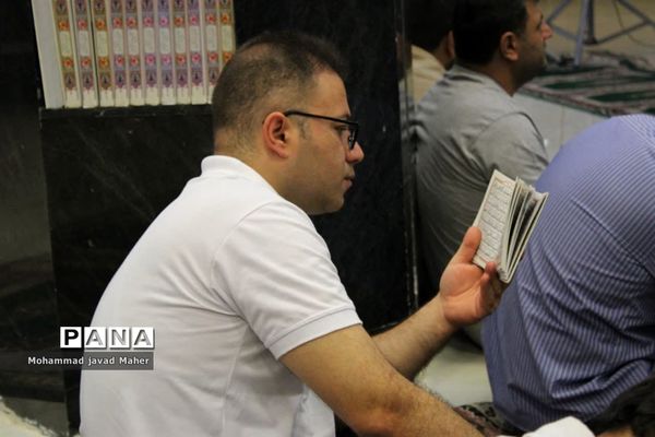 مراسم دعای ندبه در  یادمان شهدای گمنام بوستان حضرت ولیعصر(عج) شهرستان قدس