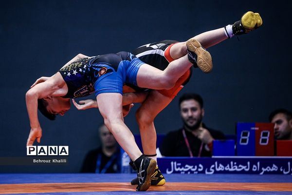 اولین جشنواره کشتی آزاد خردسالان جام پهلوانک‌ها