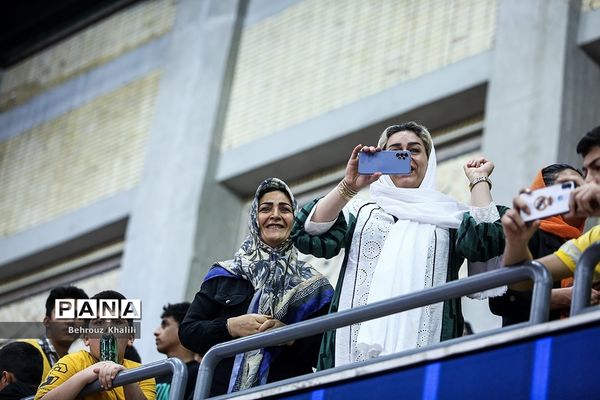 اولین جشنواره کشتی آزاد خردسالان جام پهلوانک‌ها