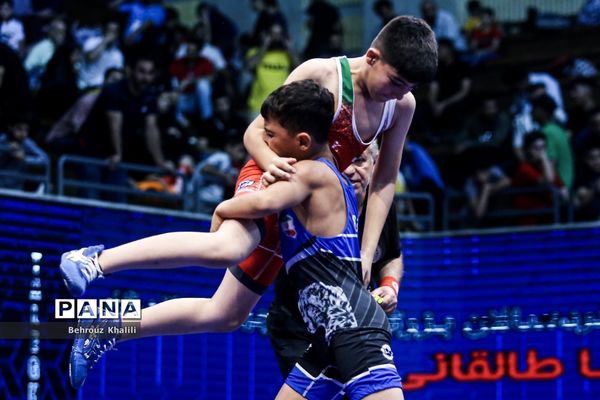 اولین جشنواره کشتی آزاد خردسالان جام پهلوانک‌ها