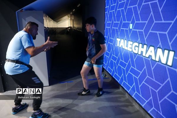 روز پایانی اولین جشنواره کشتی آزاد خردسالان جام پهلوانک‌ها