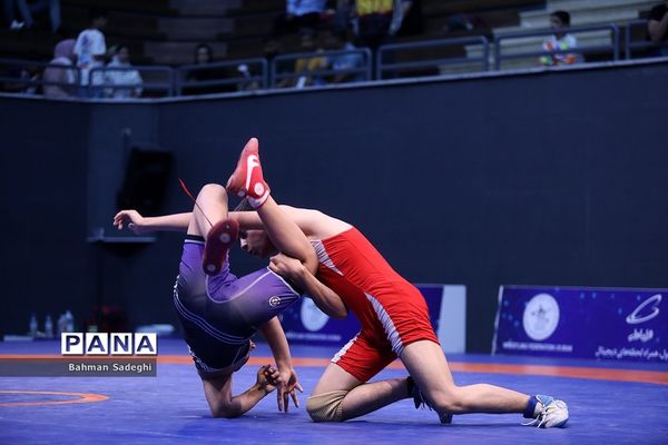 روز پایانی اولین جشنواره کشتی آزاد خردسالان جام پهلوانک‌ها