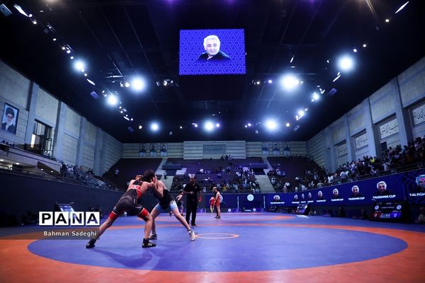 روز پایانی اولین جشنواره کشتی آزاد خردسالان جام پهلوانک‌ها