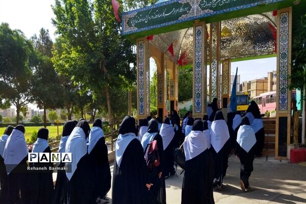 اعزام پنجمین گروه دانش‌آموزان زیارت‌اولی به مشهد مقدس