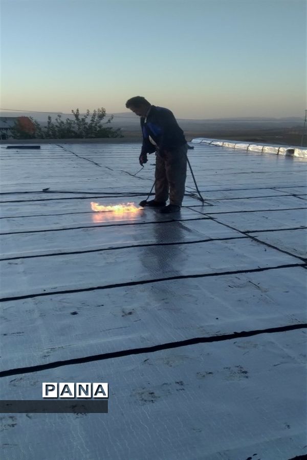 نصب بیش از 12 هزار متر لایه ایزوگام در مدارس شهرستان مرزی کلات