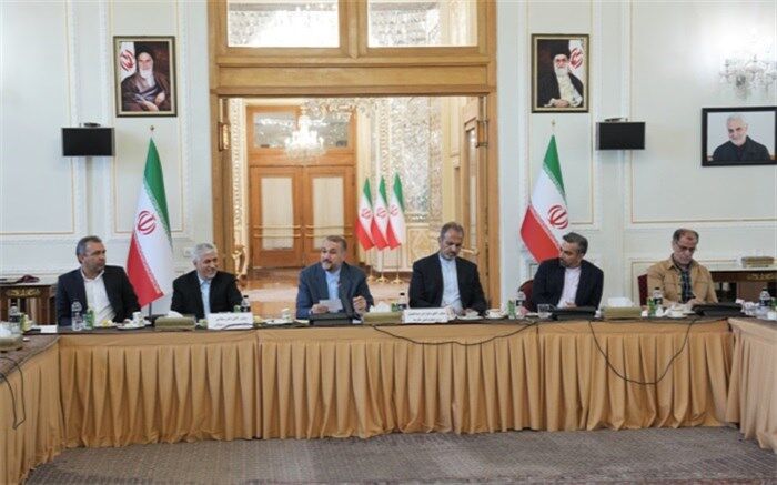 تشکیل میز خدمت برای ارائه خدمات گسترده‌تر به تیم‌های ورزشی اعزامی به خارج کشور