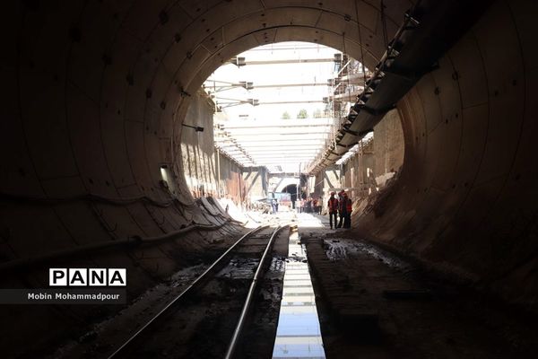 بازدید خبرنگاران از پروژه‌های خطوط مترو در تبریز