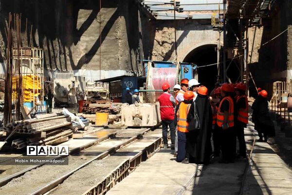 بازدید خبرنگاران از پروژه‌های خطوط مترو در تبریز