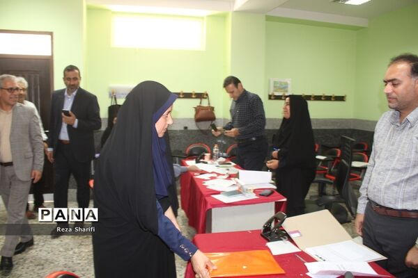 بازدید از روند بررسی مدارک گزینش آزمون استخدامی آموزش و پرورش استان بوشهر