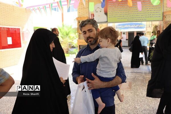 بازدید از روند بررسی مدارک گزینش آزمون استخدامی آموزش و پرورش استان بوشهر