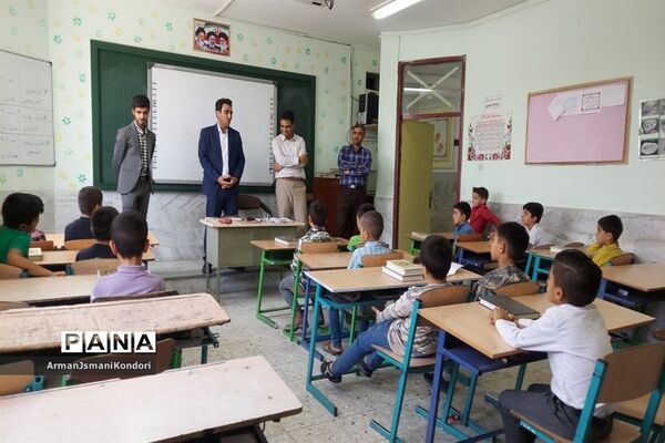 بازدید معاونت پرورشی و تربیت‌بدنی آموزش و پرورش خلیل‌آباد از کلاس‌های اوقات فراغت