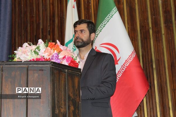 آیین تجلیل از برگزیدگان چهل و یکمین دوره مسابقات فرهنگی و هنری