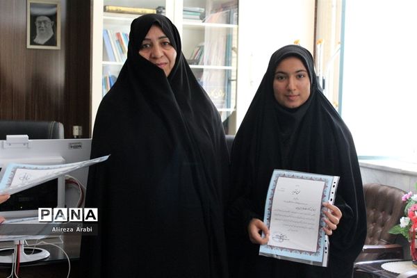 جلسه تجلیل از خبرنگاران فعال پانا کاشمر