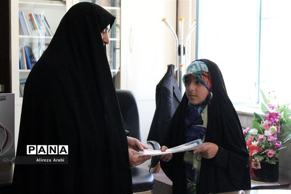 جلسه تجلیل از خبرنگاران فعال پانا کاشمر