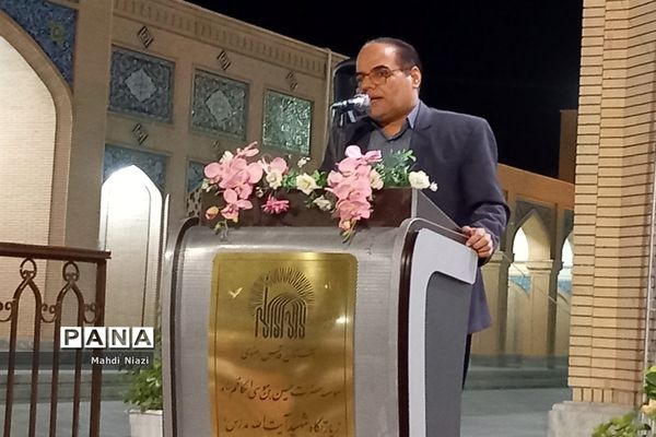 محفل ادبی مژده رحمت در آرامگاه شهید‌مدرس کاشمر